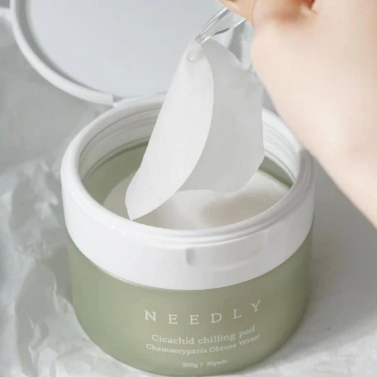 NEEDLY Cicachid Chilling Pad – Soothing & Pore Refining Toning Pads for Sensitive & Acne-Prone Skin (70 Pads)